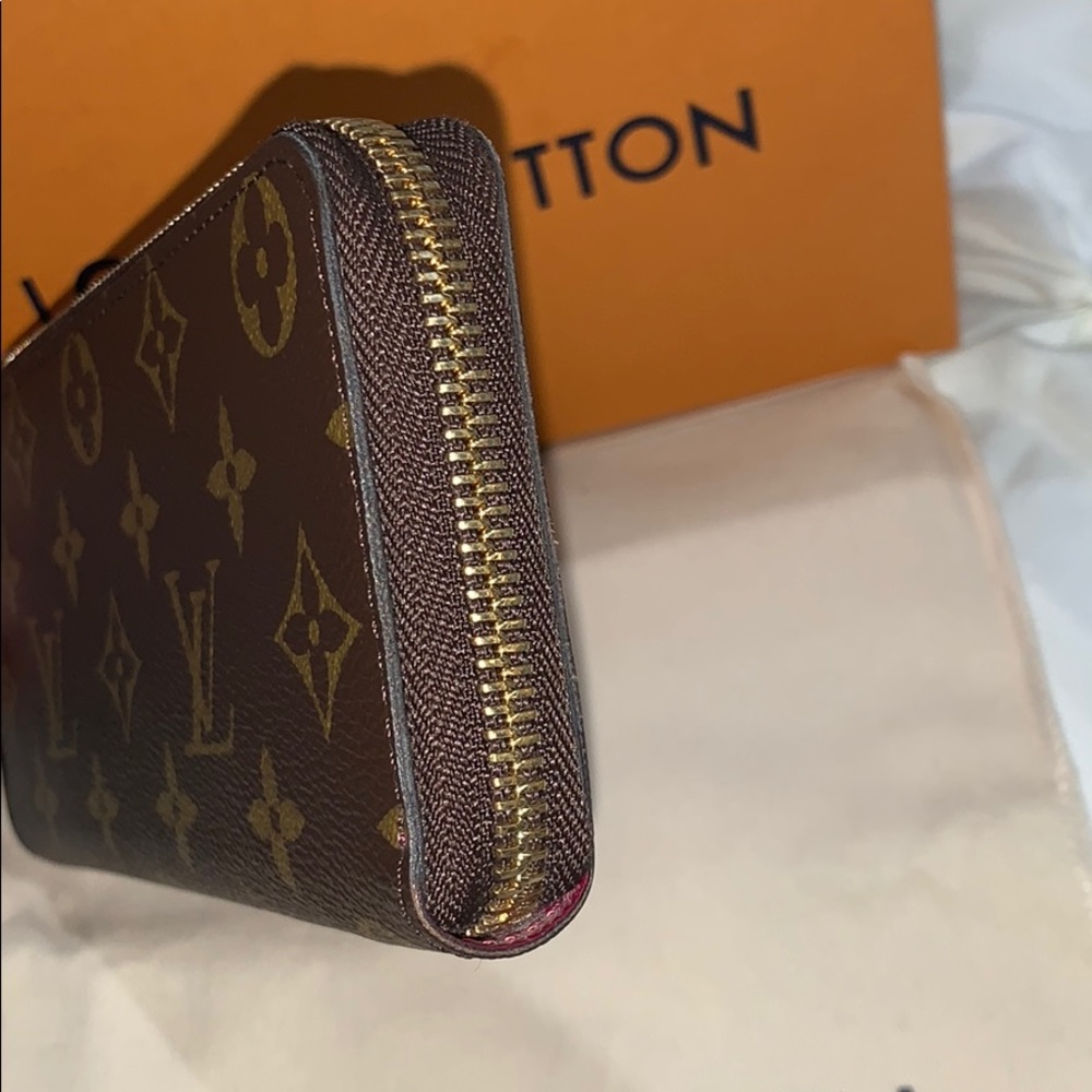 ❌SOLD❌ Louis Vuitton Clemence Wallet - Picture 5 of 12